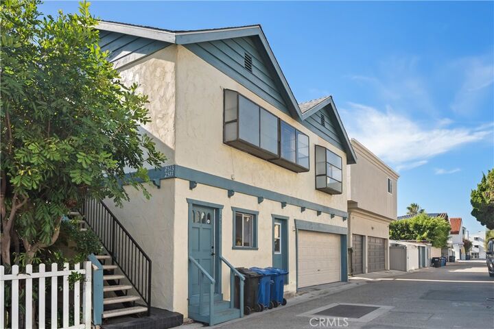 Property Photo: 2511 Ozone Court CA 90254