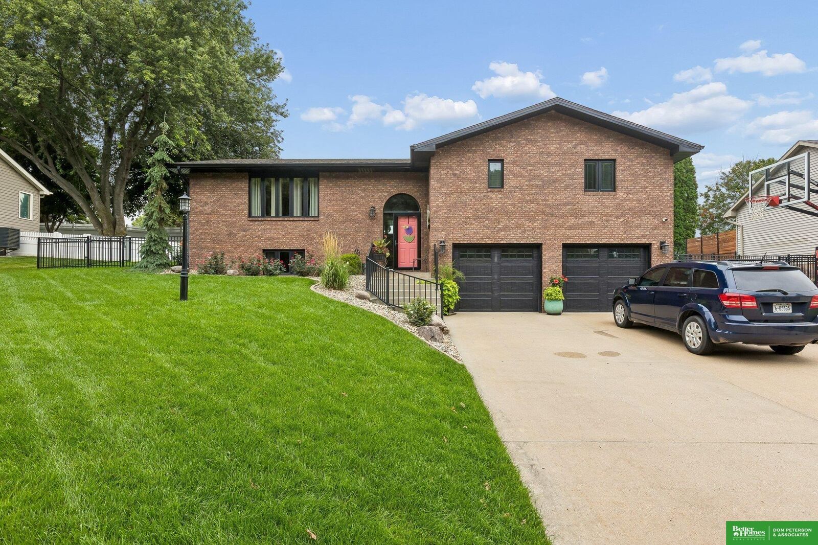 Property Photo: 2711 Eagle Drive NE 68025