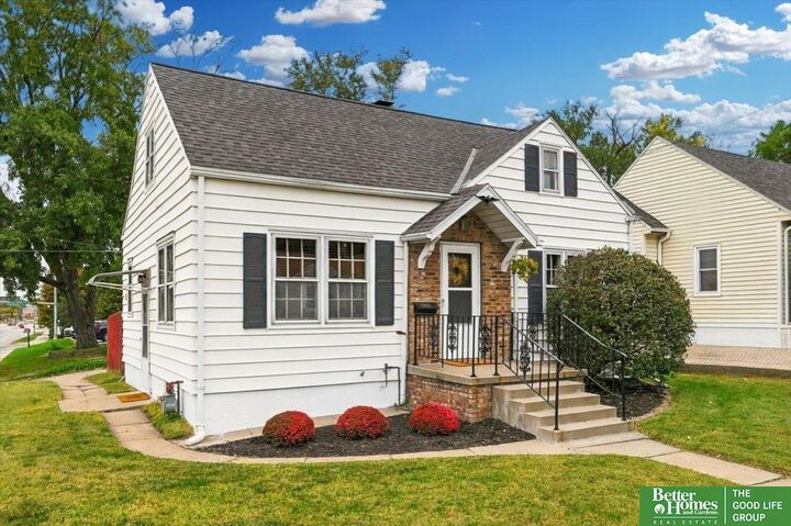 Property Photo:  2152 S 62nd Street  NE 68106 