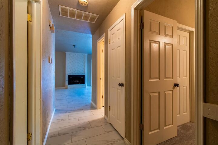 Property Photo: 14007 Fairhill Avenue OK 73013