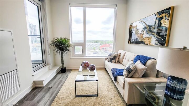 Property Photo:  15 Wellington Street S 304  ON N2G 0E4 