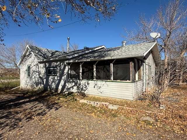 Property Photo:  105 Farrar Street  AB T0K 0V0 