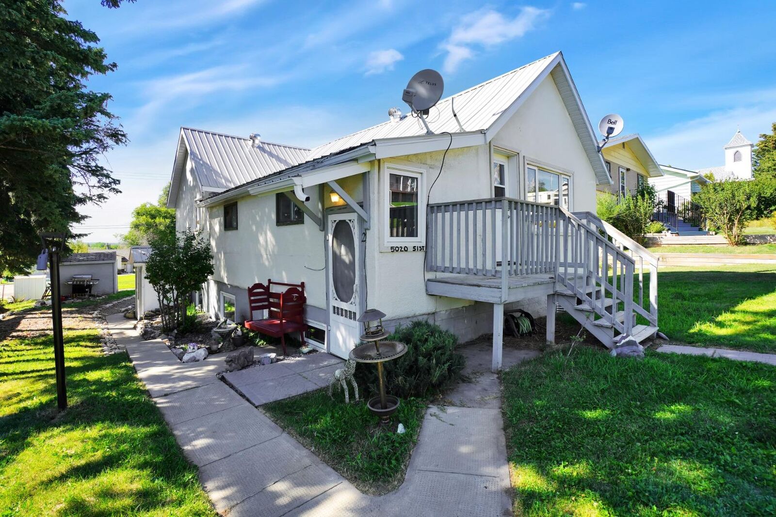 Property Photo:  5020 51 Street  AB T4T 1E2 