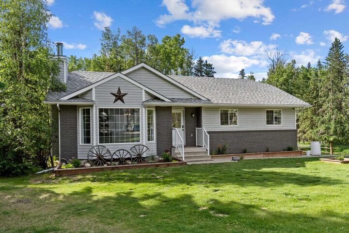 Property Photo:  26, 591026 Range Road 114  AB T7S 2A1 