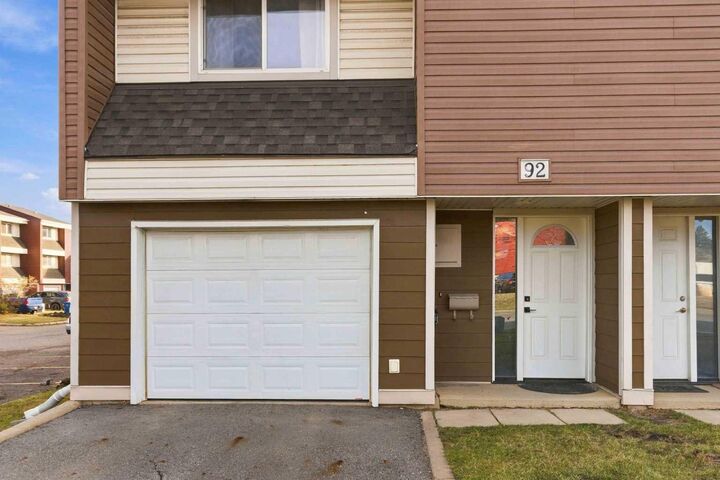 Property Photo:  400 Silin Forest Road 92  AB T9H 3S5 