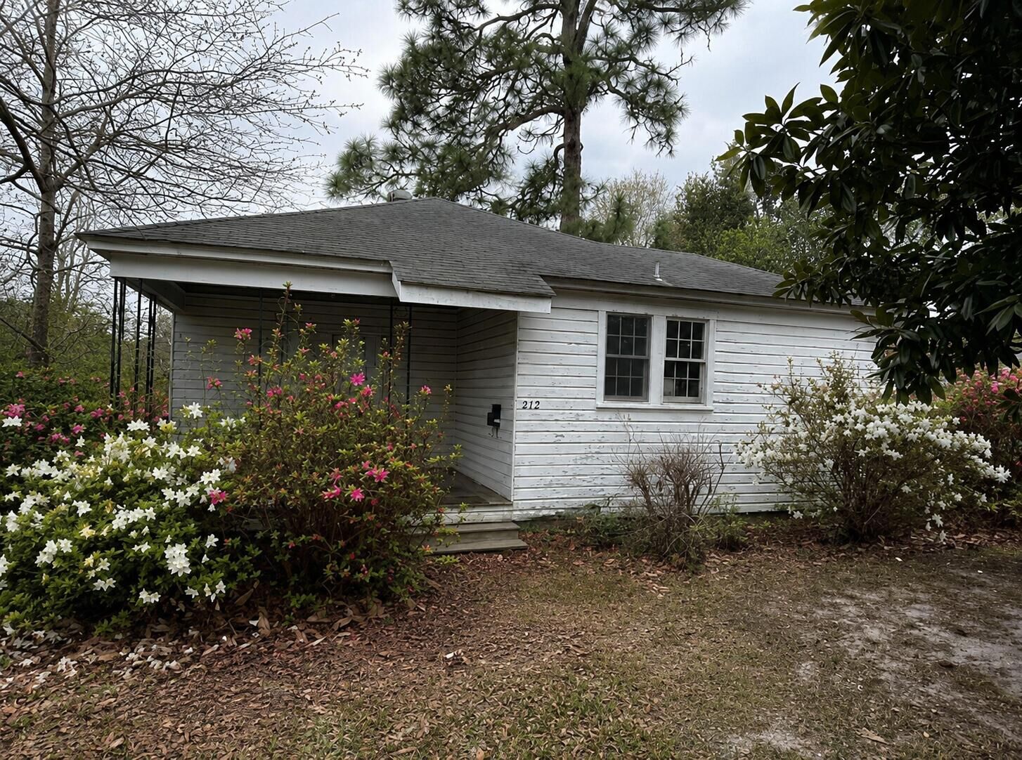 Property Photo:  912 Dennis Ave  LA 71446 