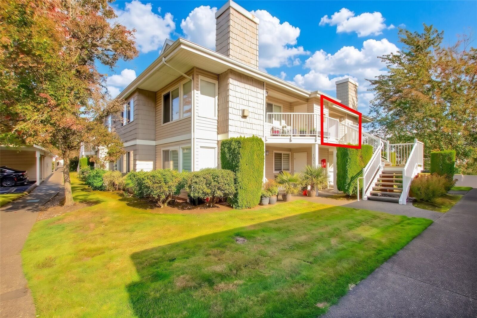 Property Photo: 11130 SE 208th St M-202 WA 98031