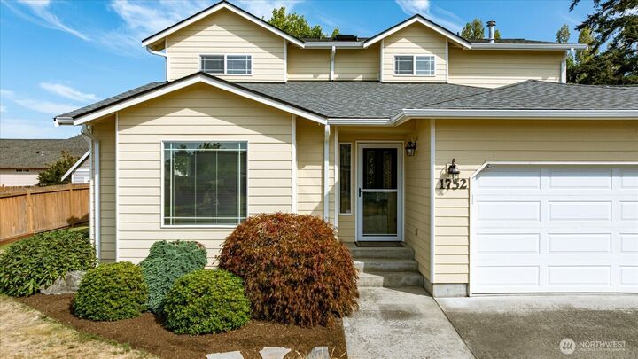 Property Photo:  1752 SW Rock Rose Drive  WA 98277 