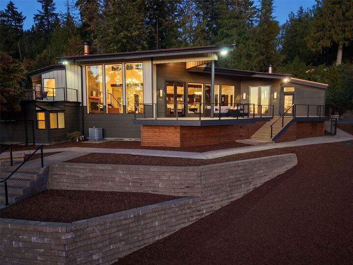 Property Photo: 12013 206th Place SE WA 98027