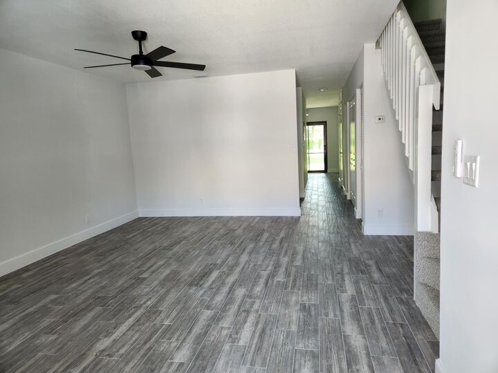 Property Photo:  9885 Riverside Drive  FL 33071 