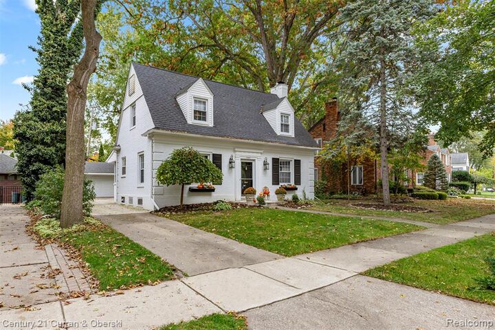 Property Photo:  545 S Denwood Street  MI 48124 