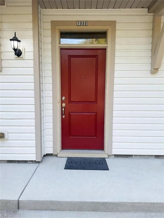 Property Photo:  1555 Rollesby Way 5  VA 23320 