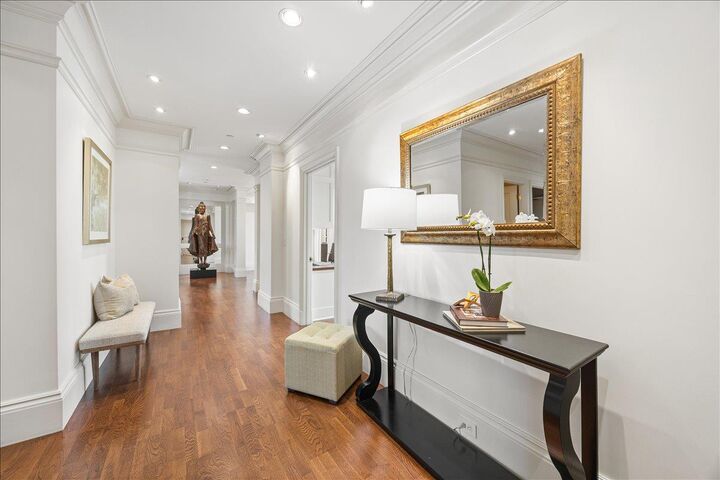 Property Photo:  20 West 3rd Avenue 601  CA 94402 