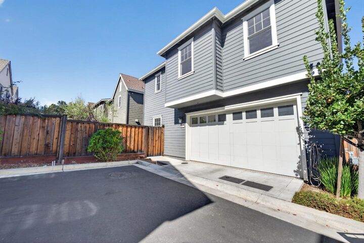 Property Photo:  18857 Montalvo Oaks Circle  CA 95030 