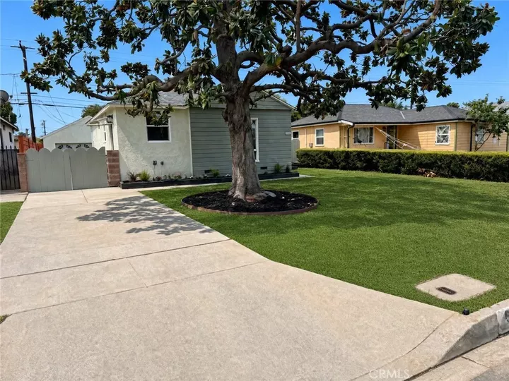 Property Photo:  6702 Bollenbacher  CA 90660 