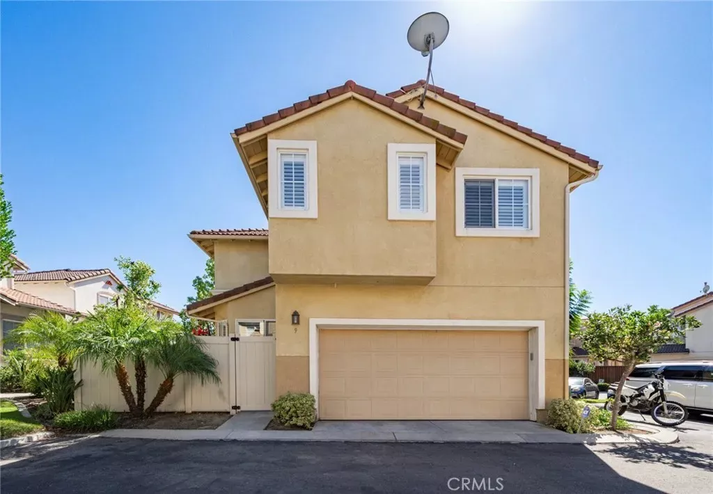 Property Photo:  9 Calle Rosado  CA 92692 