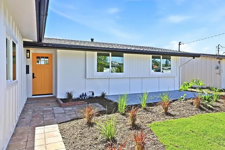Property Photo: 5333 Arlene St CA 92117