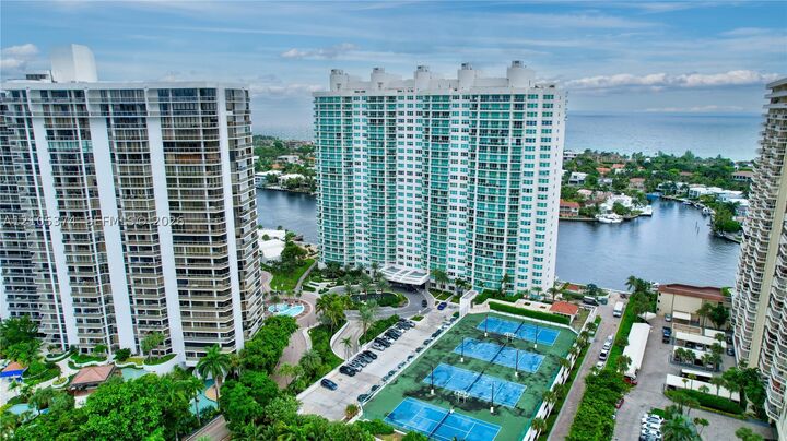 Property Photo: 20281 E Country Club Dr 2409 FL 33180