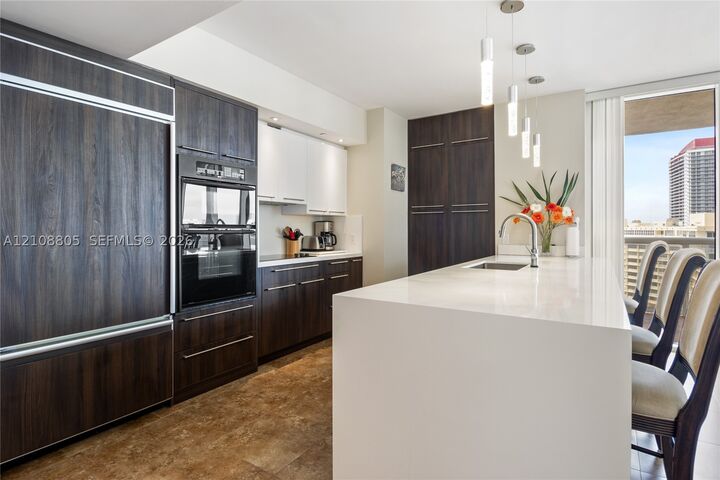 Property Photo:  1830 S Ocean Dr 1108  FL 33009 
