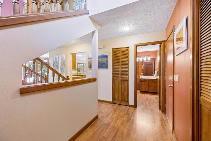 Property Photo: 702 W Briar Cliff Ct WA 99218