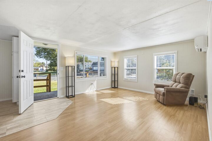 Property Photo: 1327 Potter Ave WA 99354