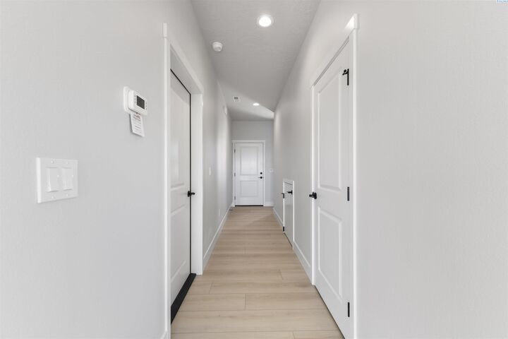 Property Photo:  727 Honeylicious St.  WA 99352 