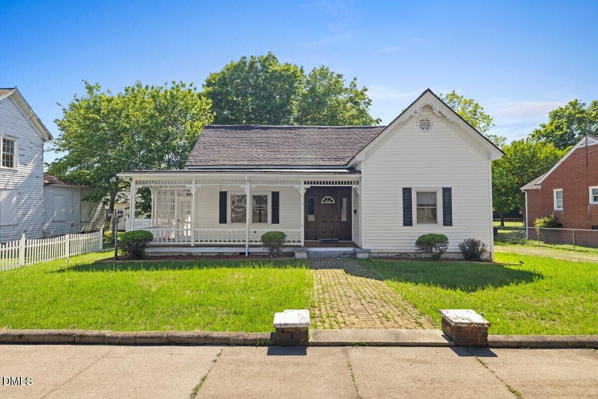 Property Photo:  305 Broad Street  NC 27565 