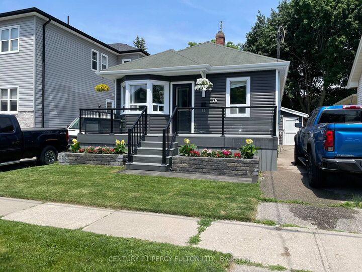 Property Photo:  76 Arlington Avenue  ON L1G 2N6 