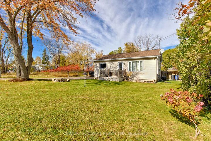 Property Photo:  106 Forest Lea Road  ON K8A 7B8 