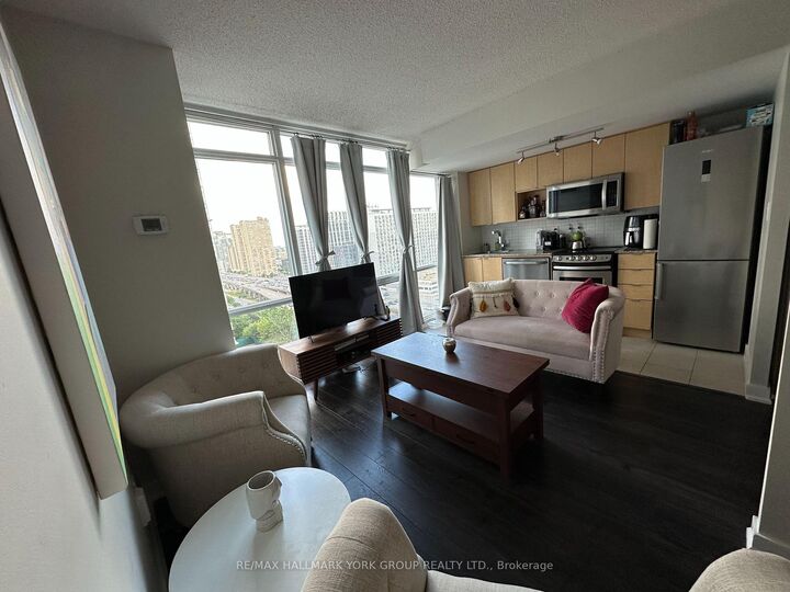 Property Photo:  11 Brunel Court 1709  ON M5V 3Y3 
