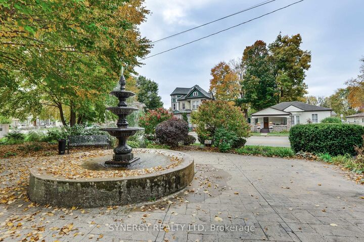 Property Photo:  210 Albert Street  ON N7G 1W1 