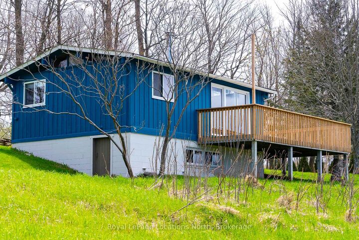 Property Photo:  8268 21/22 Nottawasaga Side Road  ON L0M 1H0 