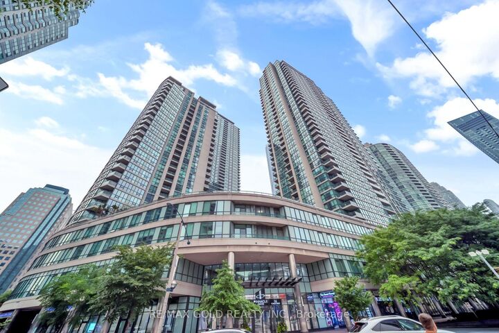 Property Photo: 16 Yonge Street 1808 ON M5E 2A1