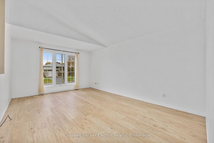 Property Photo:  271 Dainton Drive  ON K9H 7N6 