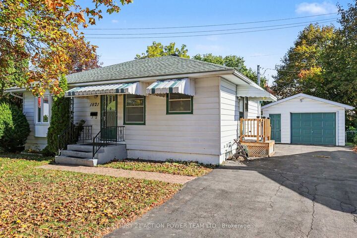 Property Photo:  1821 Haig Drive W  ON K1G 2J2 