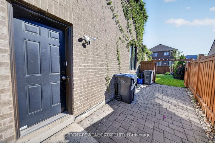 Property Photo:  33 Andretti Crescent 1  ON L6X 5G6 