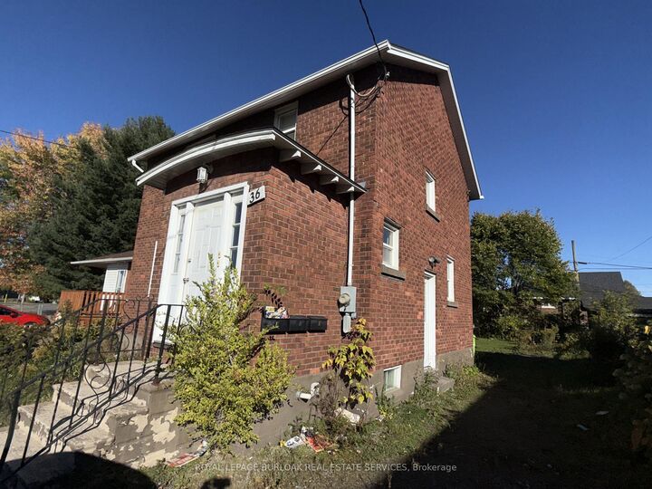 Property Photo: 36 Wallace Terrace W ON P6C 1K1