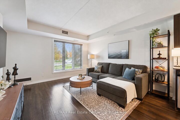 Property Photo:  104 Summit Ridge Drive 106  ON N1E 0R5 