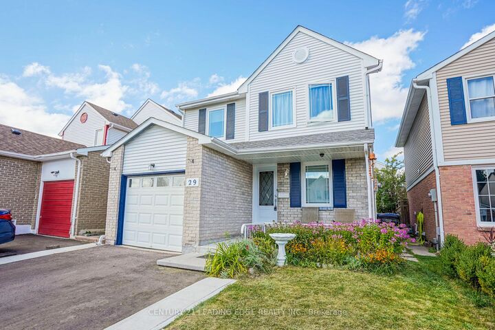 Photo de la propriété: 29 Junewood Crescent Upper ON L6S 3T5