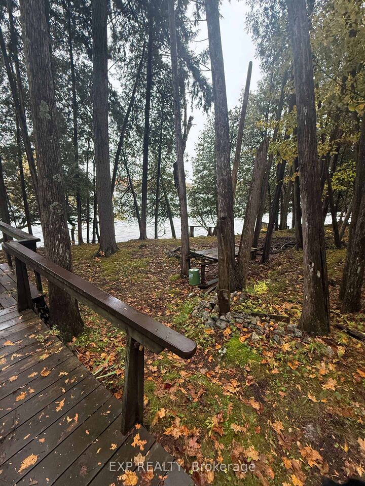 Property Photo:  70 Palmer Lane B  ON K0H 1T0 