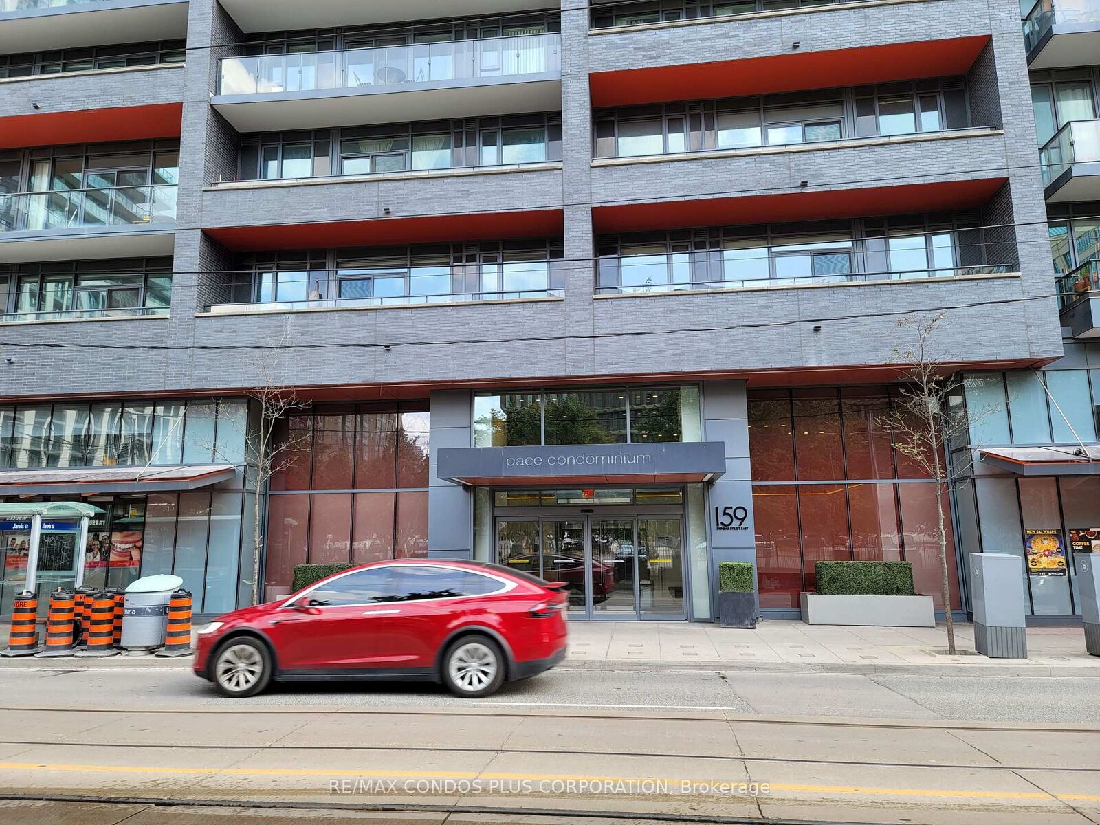 Property Photo: 159 Dundas Street E 710 ON M5B 1E4