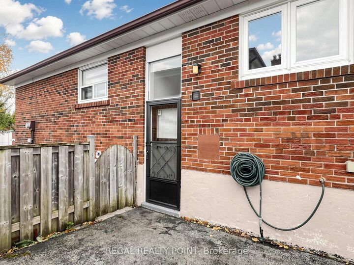 Property Photo:  71 Clydesdale Drive  ON M2J 3N3 
