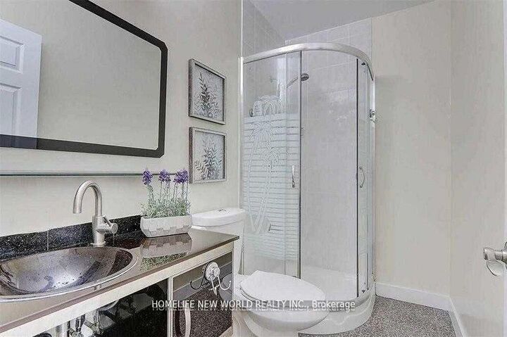 Property Photo:  30 Rural Avenue # Upper-2  ON M1S 2C9 