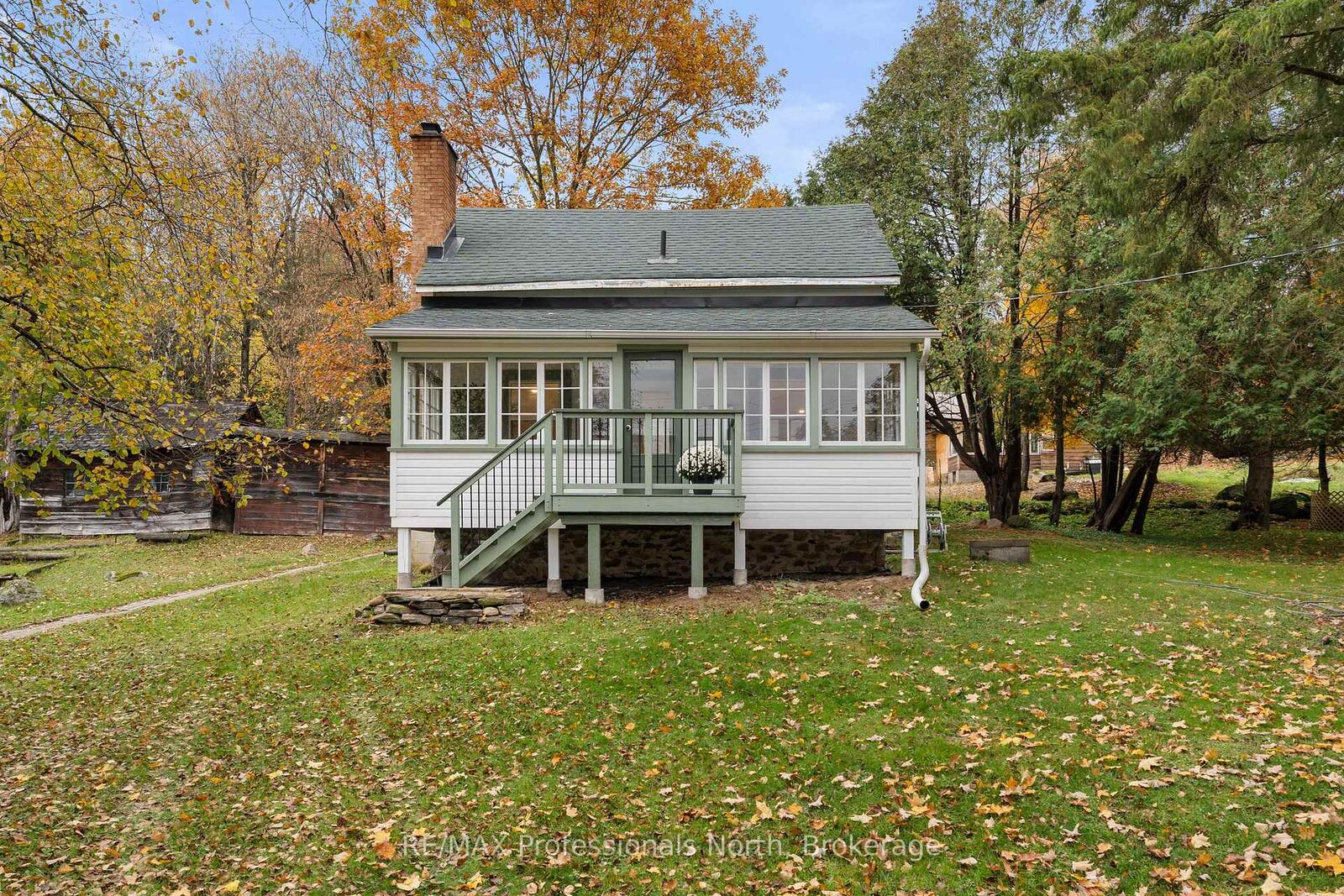 Property Photo:  55 Park Street  ON K0M 1S0 
