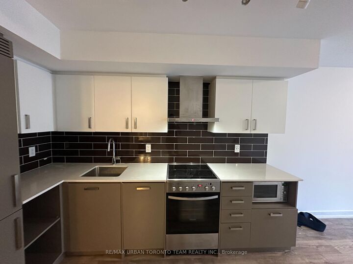 Property Photo:  125 Redpath Avenue 707  ON M4S 0B5 