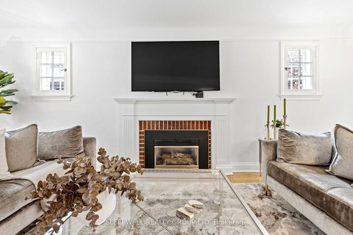 Property Photo:  568 Golden Avenue  ON K2A 2E9 