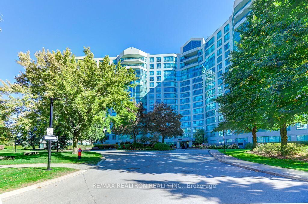 Property Photo:  7825 Bayview Avenue 1108  ON L3T 7N2 