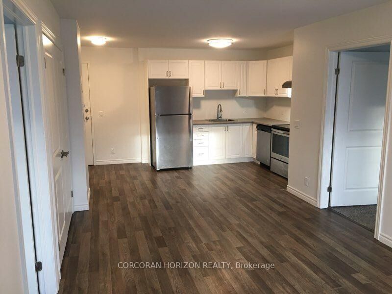 Property Photo:  253 Broadway Street 205 (D1)  ON N4G 0H8 