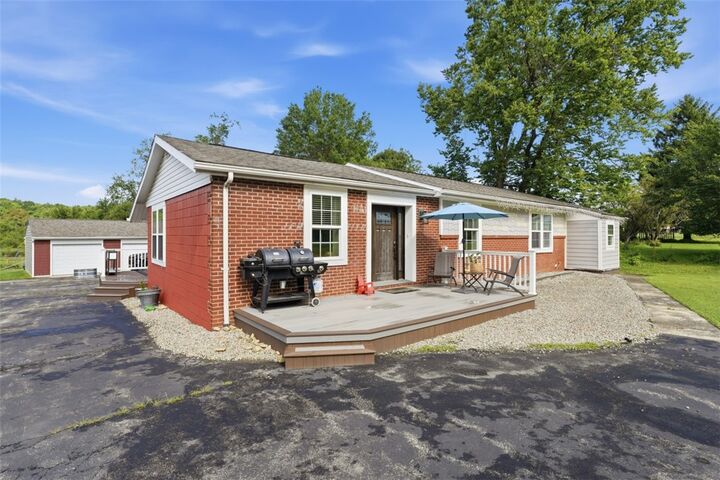 Property Photo:  168 Van Meter Rd  PA 15012 