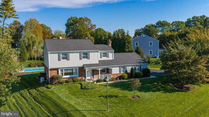 Property Photo: 26 Carriage House Drive PA 18966